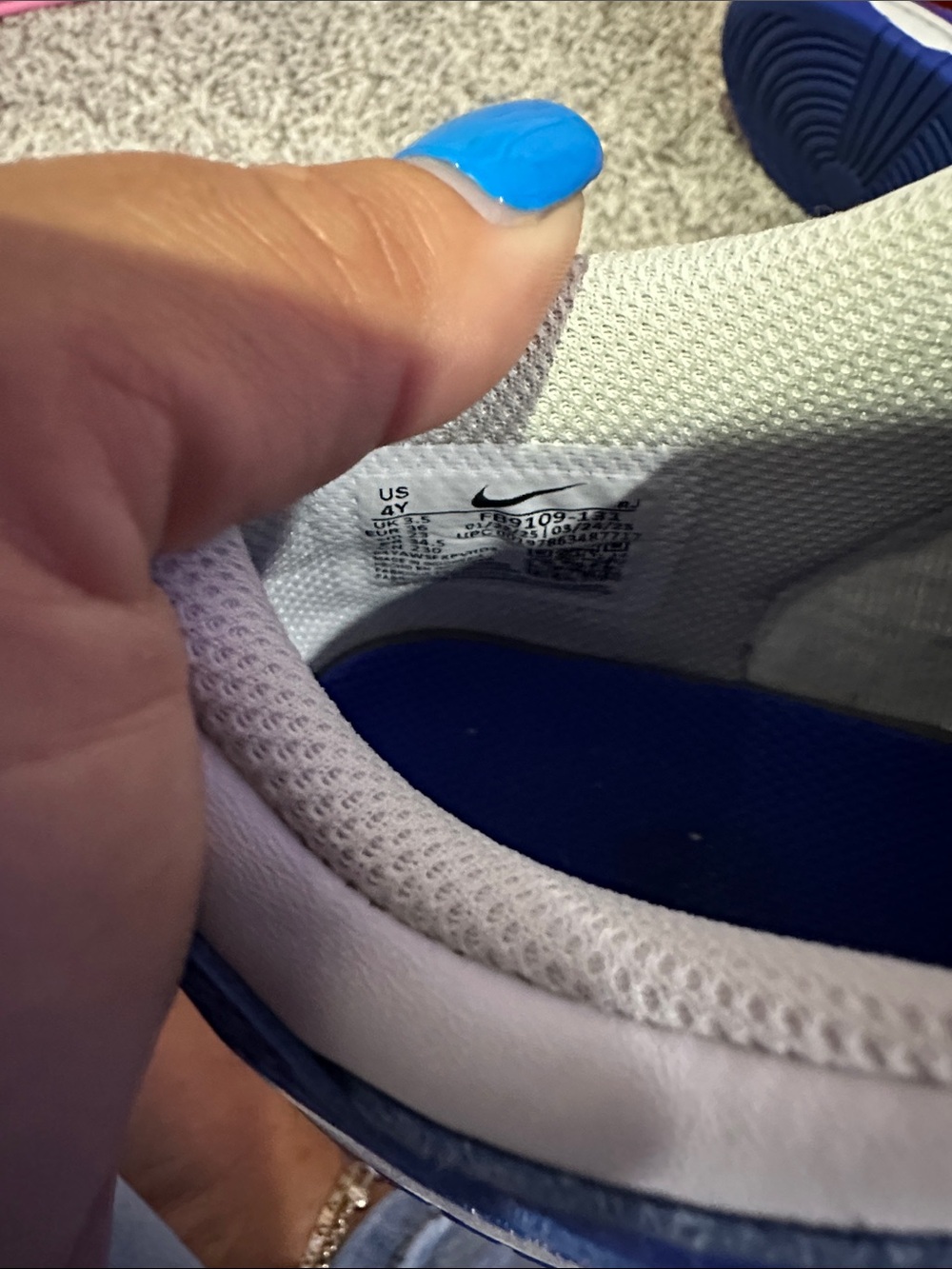 Nike Kids Royal Blue and White Low-Top Sneakers - Picture 4 of 4